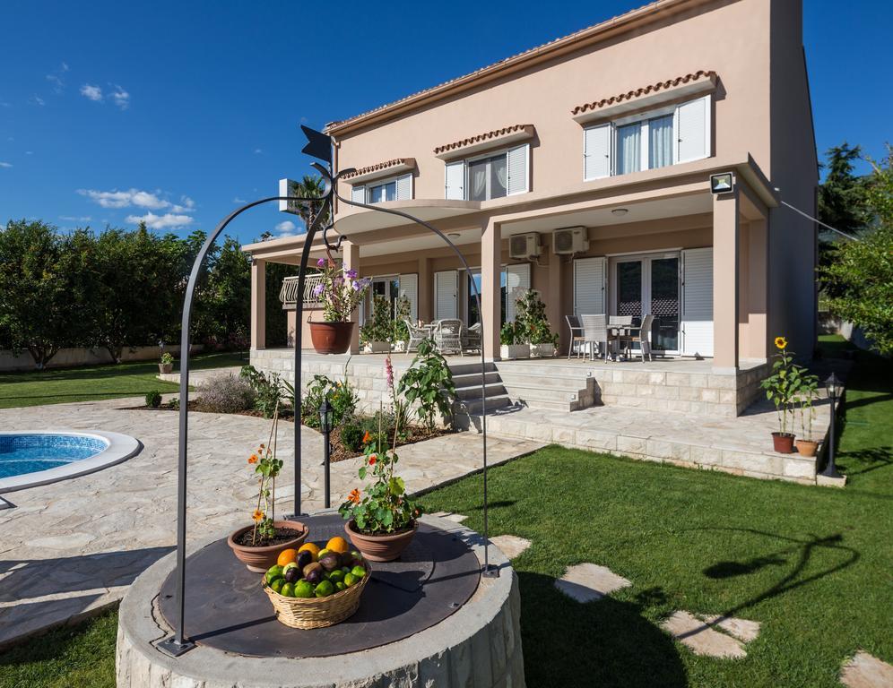 Apartments Raskovic Radanovici Luaran gambar