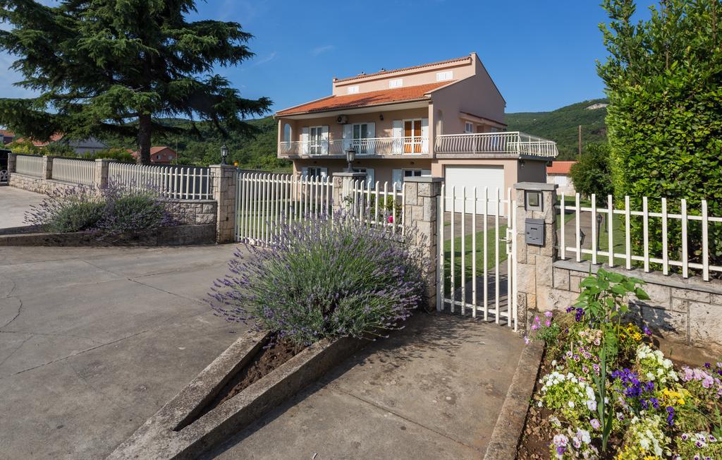 Apartments Raskovic Radanovici Luaran gambar