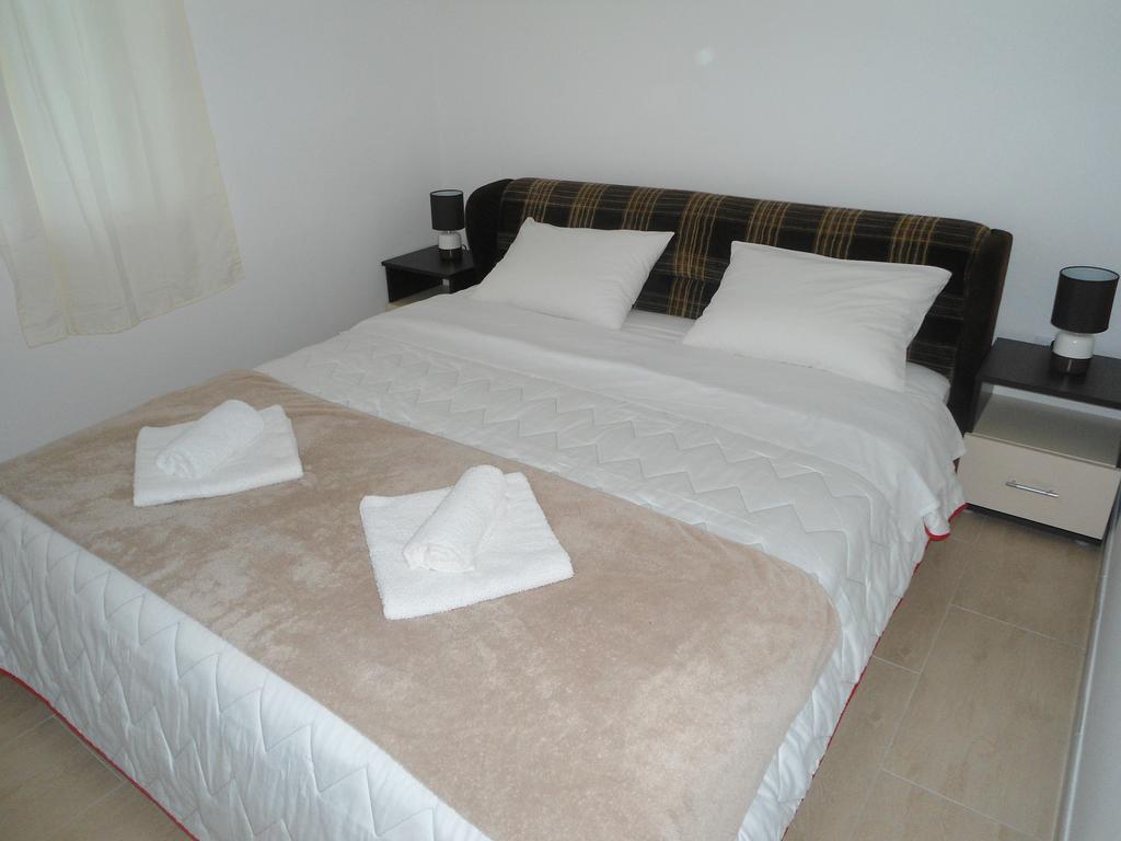 Apartments Raskovic Radanovici Luaran gambar