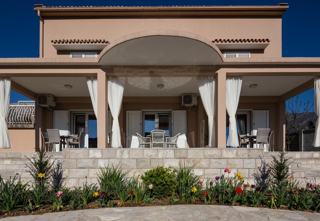 Apartments Raskovic Radanovici Luaran gambar
