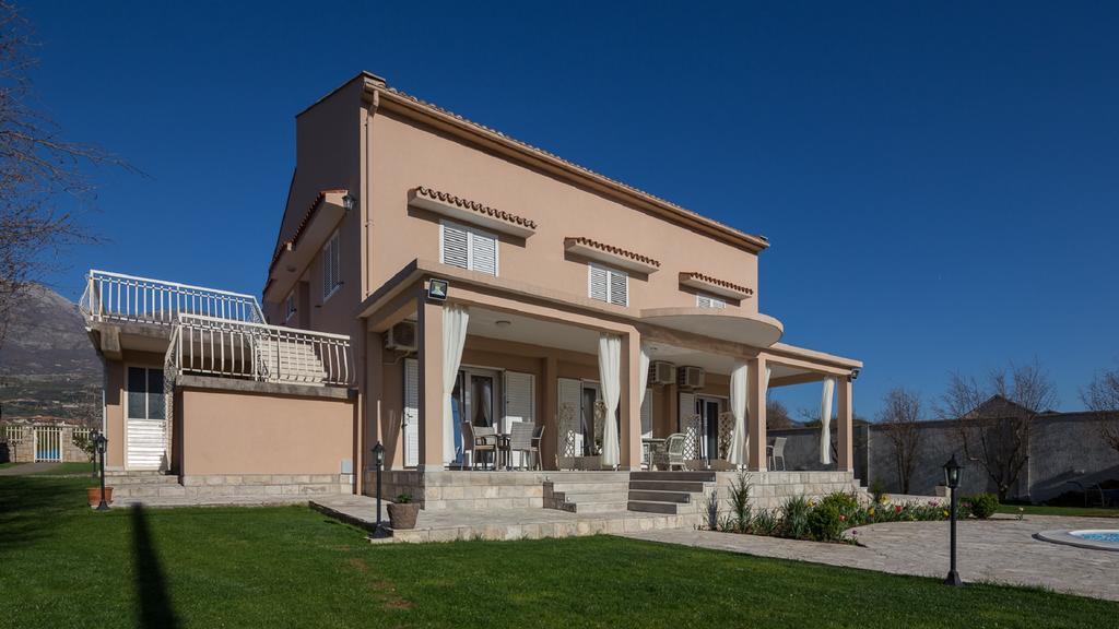 Apartments Raskovic Radanovici Luaran gambar